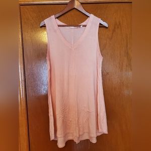 Pink flowy tank